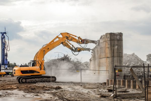 Silo Demolition in Joliet